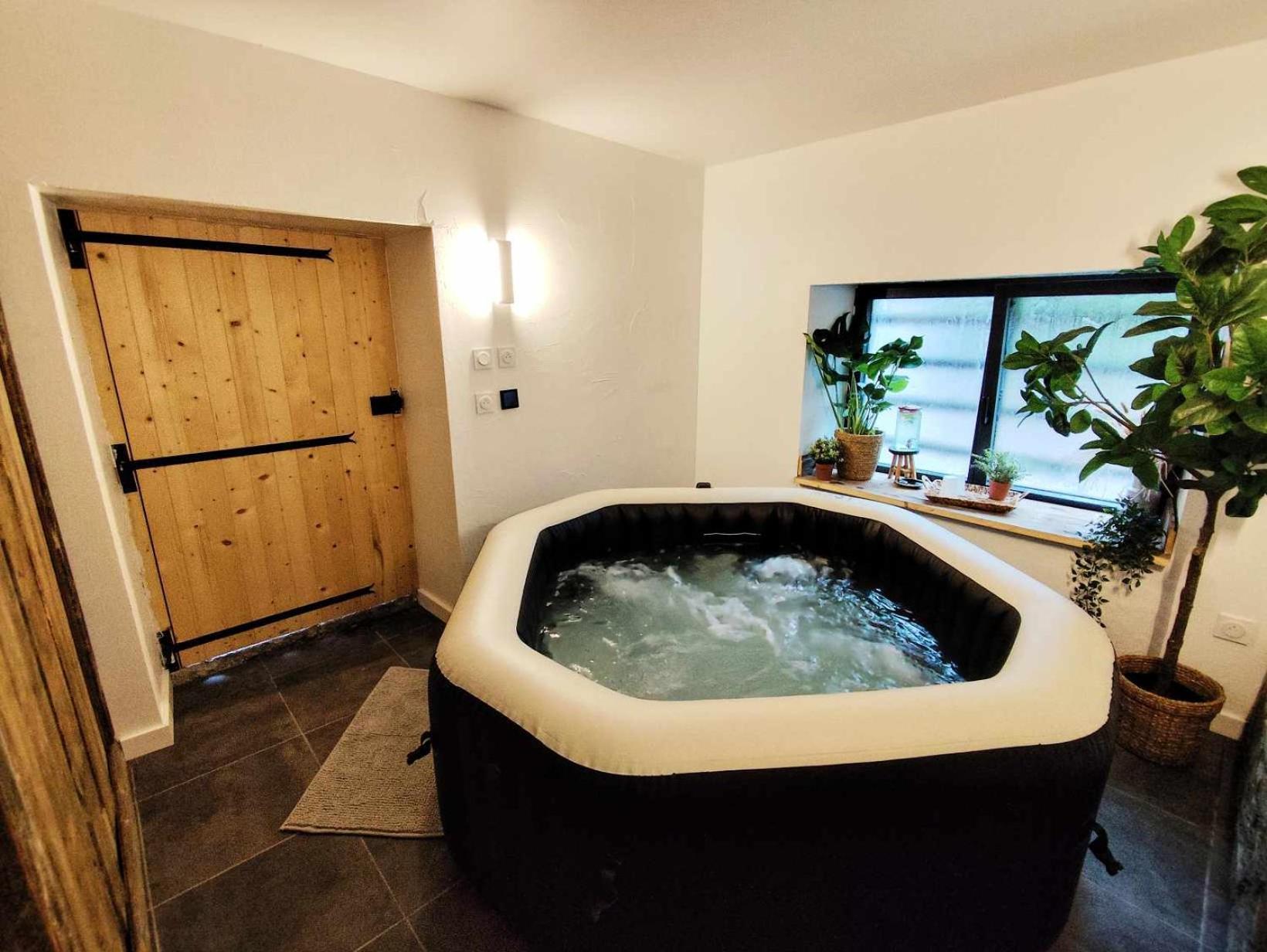 La Grange Savoyarde-Spa-Piscine-Proche Lac-Charme-Detente- 3 Etoiles Lathuile Exterior photo